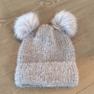 Beanie hat.Soft adorable double Pom beanie. Fits girls and up to woman’s small.